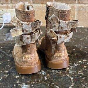 UGG Tillee Bow Boots! Toddler 8